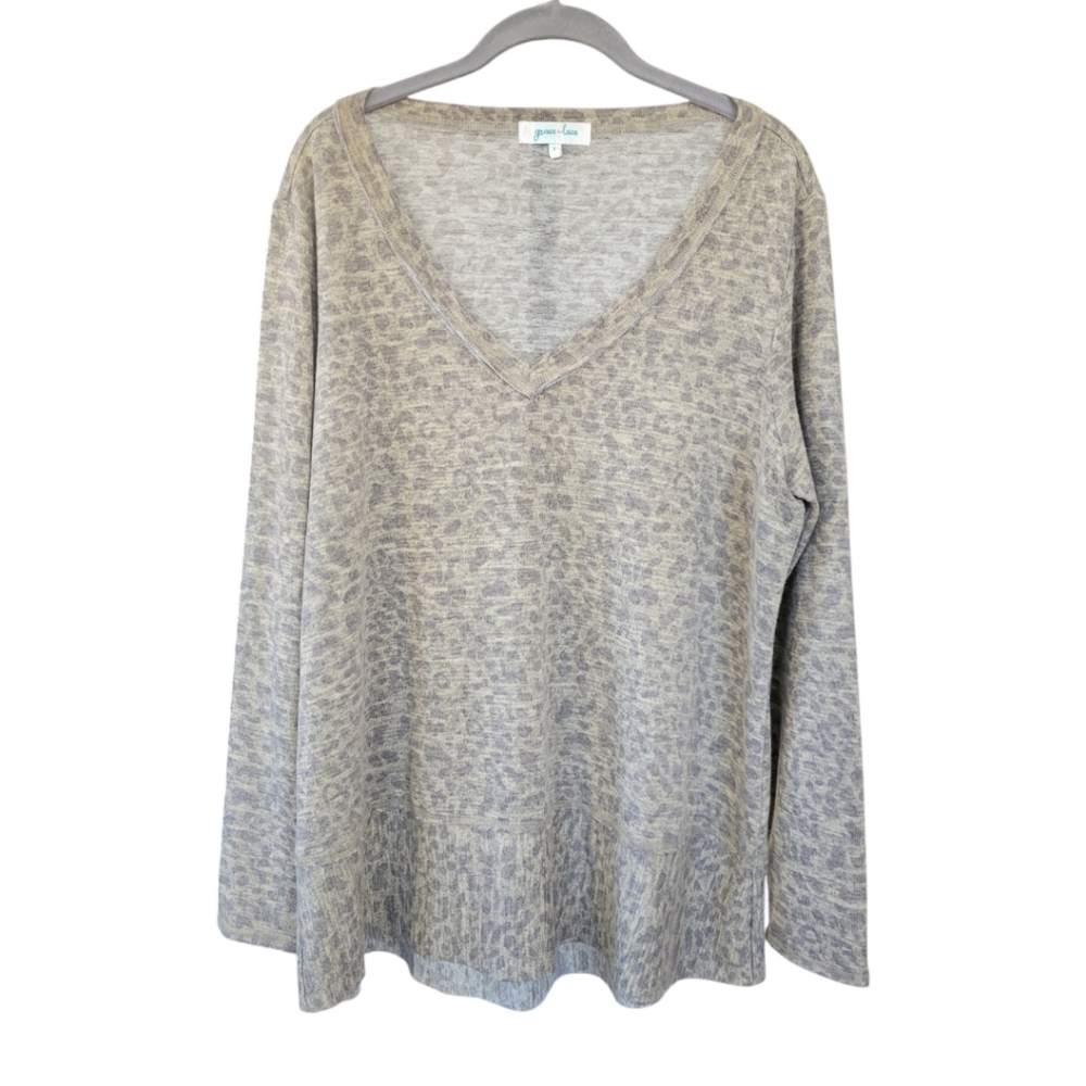 Grace & Lace Leopard V-Neck Tunic Sweater L Neutral Animal Print Fall Layering